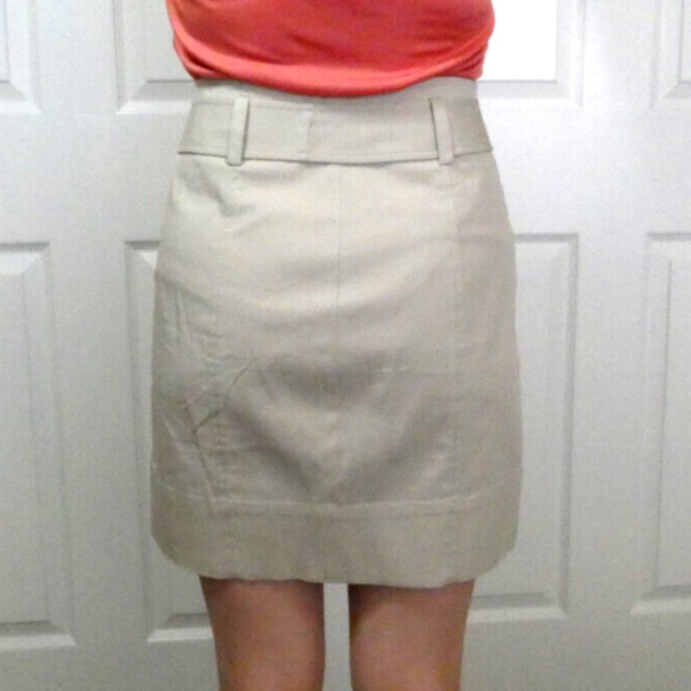 Tan Wrap Skirt, bebe, Fitted, Work School Casual, Buttons Pockets Womens size 4 - Picture 6 of 13
